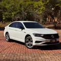 VOLKSWAGEN JETTA 1.4 250 TSI TOTAL FLEX R-LINE TIPTRONIC VOLKSWAGEN JETTA 1.4 250 TSI TOTAL FLEX R-LINE TIPTRONIC