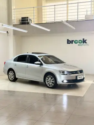 VOLKSWAGEN JETTA 2.0 COMFORTLINE FLEX 4P TIPTRONIC VOLKSWAGEN JETTA 2.0 COMFORTLINE FLEX 4P TIPTRONIC