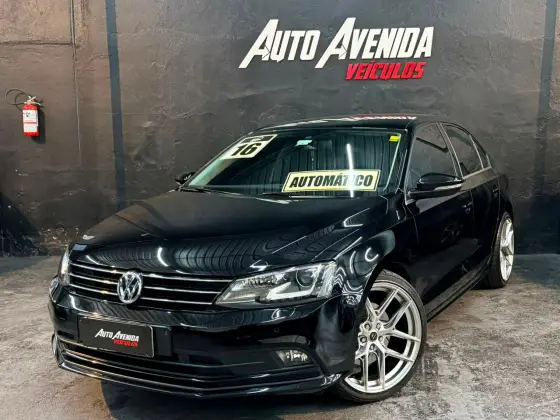 VOLKSWAGEN JETTA 2.0 TSI HIGHLINE 211CV GASOLINA 4P TIPTRONIC VOLKSWAGEN JETTA 2.0 TSI HIGHLINE 211CV GASOLINA 4P TIPTRONIC