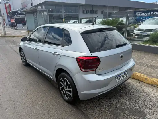 VOLKSWAGEN-POLO-2019