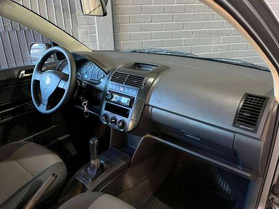 VOLKSWAGEN-POLO-1.6 MI 8V FLEX 4P MANUAL VOLKSWAGEN-POLO-2008