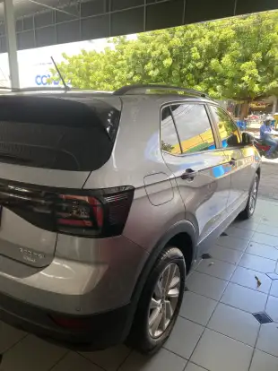 VOLKSWAGEN-T-CROSS-2023
