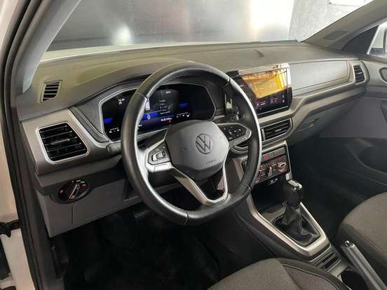 VOLKSWAGEN-T-CROSS-2024
