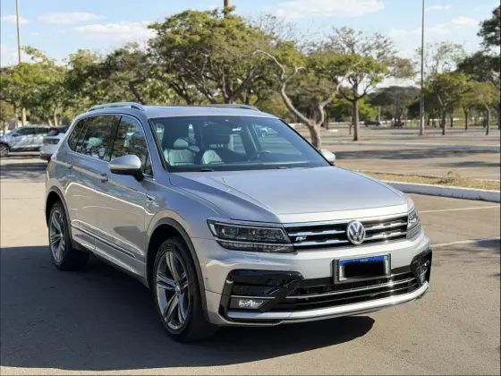 VOLKSWAGEN TIGUAN 2.0 350 TSI GASOLINA ALLSPACE R-LINE 4MOTION DSG VOLKSWAGEN TIGUAN 2.0 350 TSI GASOLINA ALLSPACE R-LINE 4MOTION DSG