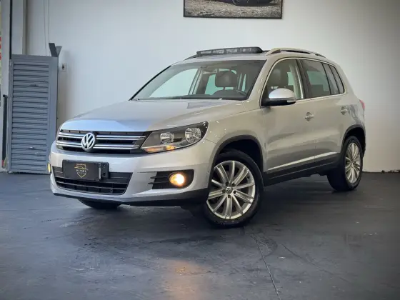 VOLKSWAGEN TIGUAN 2.0 TSI 16V TURBO GASOLINA 4P TIPTRONIC VOLKSWAGEN TIGUAN 2.0 TSI 16V TURBO GASOLINA 4P TIPTRONIC
