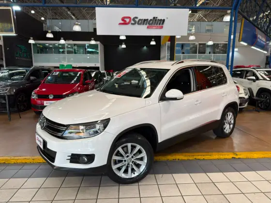 VOLKSWAGEN TIGUAN 2.0 TSI 16V TURBO GASOLINA 4P TIPTRONIC VOLKSWAGEN TIGUAN 2.0 TSI 16V TURBO GASOLINA 4P TIPTRONIC