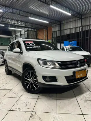 VOLKSWAGEN TIGUAN 2.0 TSI R-LINE 16V TURBO GASOLINA 4P TIPTRONIC VOLKSWAGEN TIGUAN 2.0 TSI R-LINE 16V TURBO GASOLINA 4P TIPTRONIC