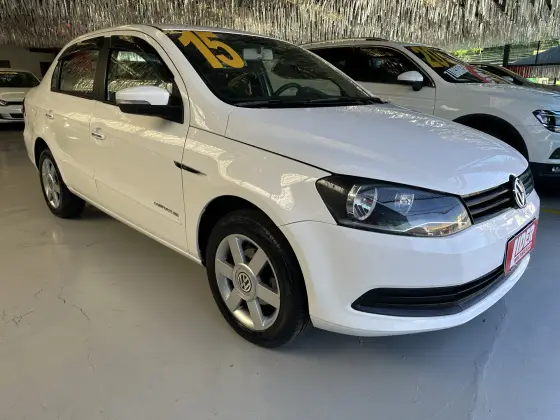 VOLKSWAGEN VOYAGE 1.6 MI COMFORTLINE 8V FLEX 4P MANUAL VOLKSWAGEN VOYAGE 1.6 MI COMFORTLINE 8V FLEX 4P MANUAL