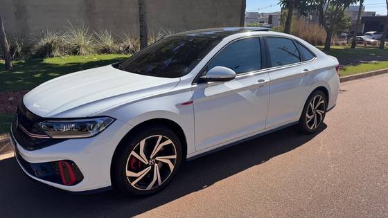 VOLKSWAGEN JETTA 2.0 350 TSI GASOLINA GLI DSG