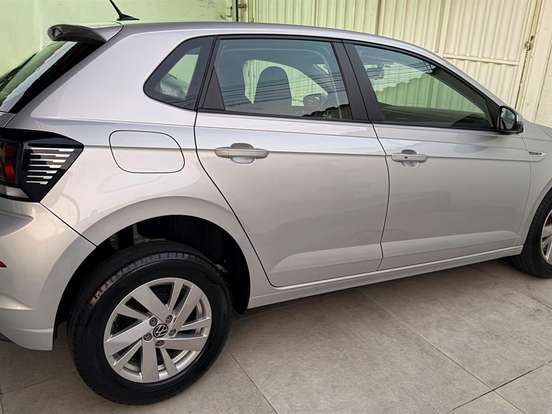VOLKSWAGEN-POLO-1.0 170 TSI COMFORTLINE AUTOMÁTICO VOLKSWAGEN-POLO-2023