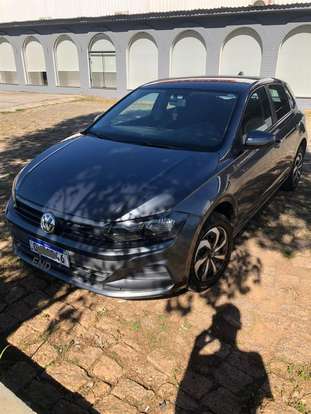 VOLKSWAGEN-POLO-2019
