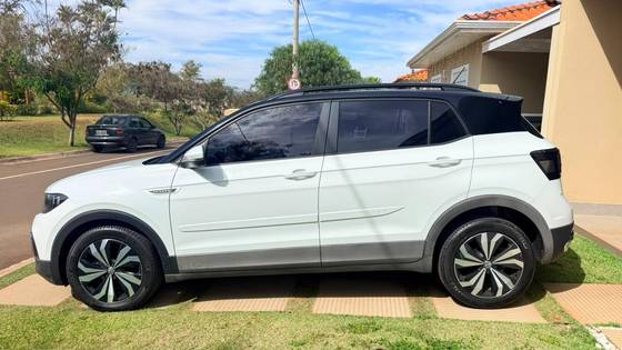 VOLKSWAGEN T-CROSS 1.0 200 TSI TOTAL FLEX AUTOMÁTICO
