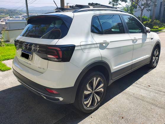 VOLKSWAGEN T-CROSS 1.0 200 TSI TOTAL FLEX COMFORTLINE AUTOMÁTICO