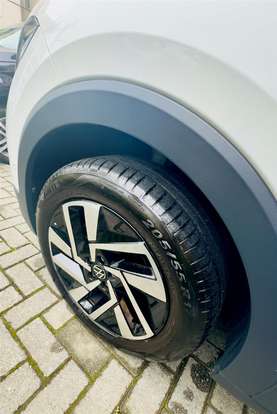 VOLKSWAGEN-T-CROSS-1.4 250 TSI TOTAL FLEX HIGHLINE AUTOMÁTICO VOLKSWAGEN-T-CROSS-2025