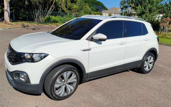 VOLKSWAGEN-T-CROSS-2019