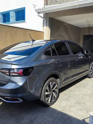 VOLKSWAGEN VIRTUS 1.0 200 TSI HIGHLINE AUTOMÁTICO