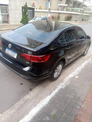 VOLKSWAGEN VIRTUS 1.6 MSI TOTAL FLEX AUTOMÁTICO