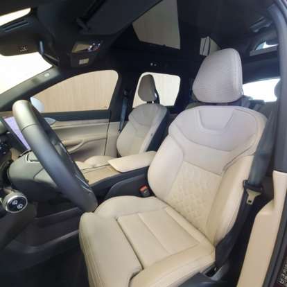 VOLVO-EX90-2024
