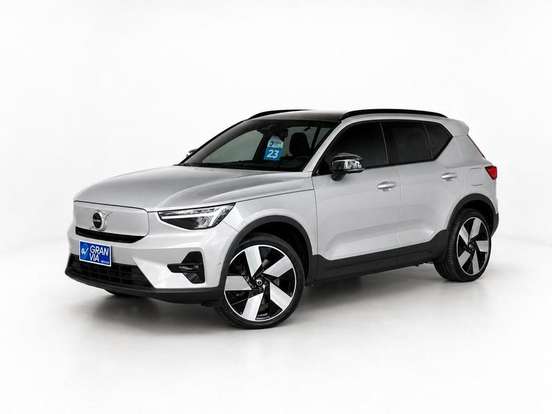 VOLVO-XC40-2023