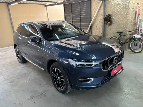 VOLVO XC60 2.0 T8 HYBRID MOMENTUM AWD GEARTRONIC VOLVO XC60 2.0 T8 HYBRID MOMENTUM AWD GEARTRONIC