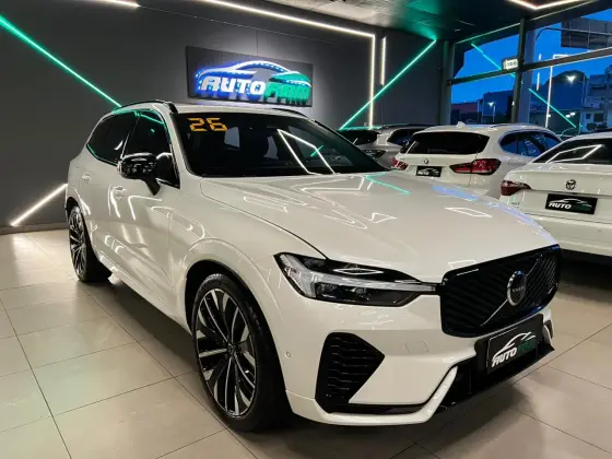 VOLVO XC60 2.0 T8 PHEV ULTRA DARK AWD GEARTRONIC