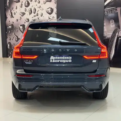 VOLVO-XC60-2023