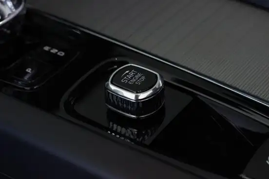 VOLVO-XC60-2.0 T8 RECHARGE ULTIMATE DARK AWD GEARTRONIC VOLVO-XC60-2023