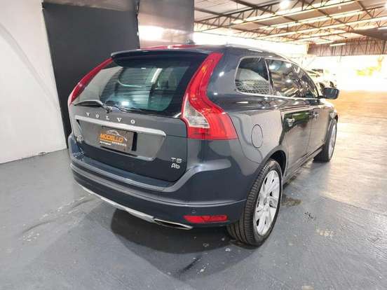 VOLVO-XC60-2.0 T5 MOMENTUM GASOLINA 4P AUTOMÁTICO VOLVO-XC60-2016