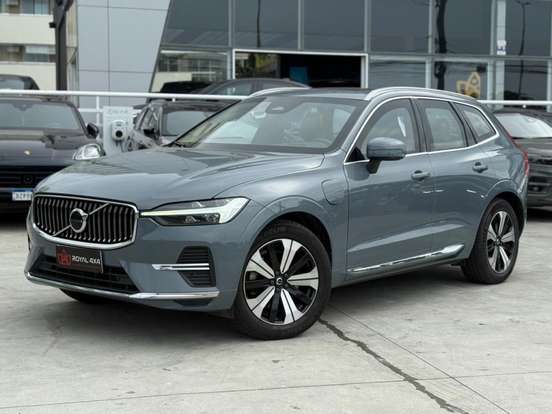 VOLVO-XC60-2022