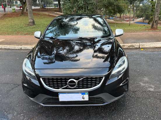 VOLVO-V40-2.0 T5 R-DESIGN GASOLINA 4P AUTOMÁTICO VOLVO-V40-2018