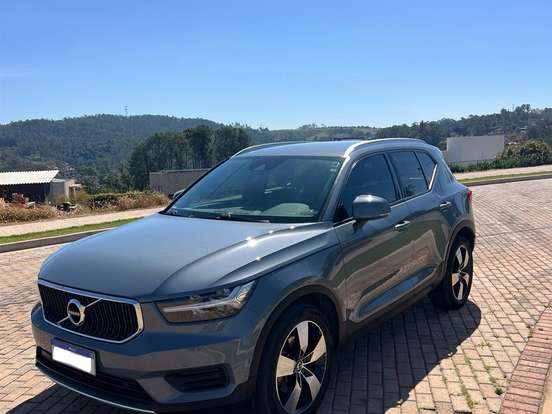 VOLVO-XC40-2.0 T4 GASOLINA MOMENTUM GEARTRONIC VOLVO-XC40-2020