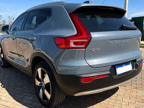 VOLVO-XC40-2.0 T4 GASOLINA MOMENTUM GEARTRONIC VOLVO-XC40-2020