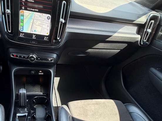 VOLVO-XC40-2.0 T5 GASOLINA R-DESIGN AWD GEARTRONIC VOLVO-XC40-2018