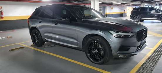 VOLVO-XC60-2.0 T5 GASOLINA MOMENTUM AWD GEARTRONIC VOLVO-XC60-2018