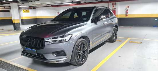 VOLVO-XC60-2018