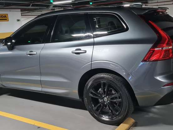 VOLVO-XC60-2.0 T5 GASOLINA MOMENTUM AWD GEARTRONIC VOLVO-XC60-2018