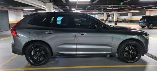 VOLVO-XC60-2018