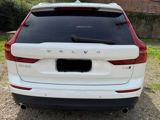 VOLVO-XC60-2.0 T5 GASOLINA MOMENTUM AWD GEARTRONIC VOLVO-XC60-2018