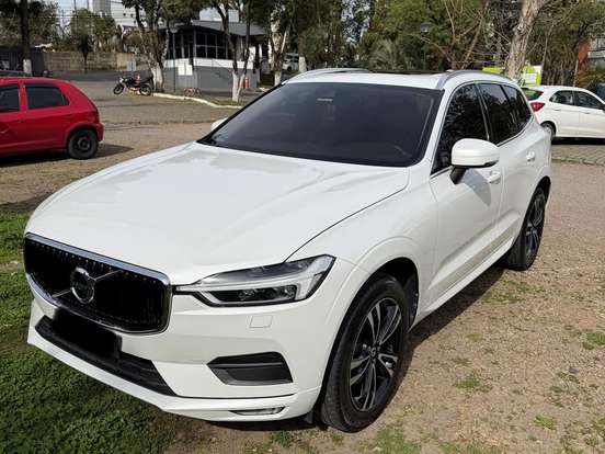 VOLVO-XC60-2.0 T5 GASOLINA MOMENTUM AWD GEARTRONIC VOLVO-XC60-2018