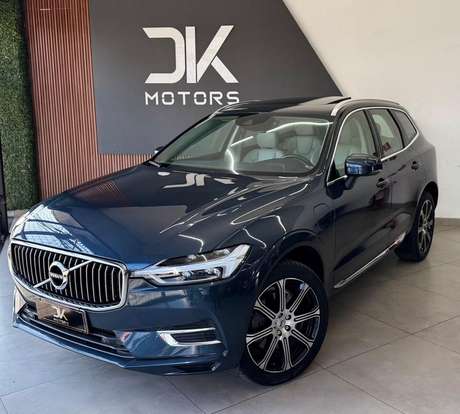 VOLVO-XC60-2020
