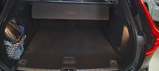 VOLVO-XC60-2019