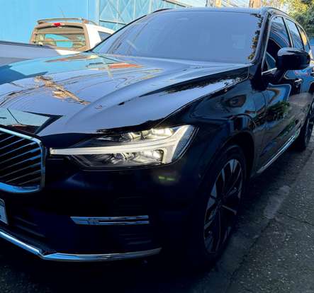VOLVO-XC60-2025