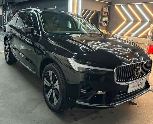 VOLVO-XC60-2024