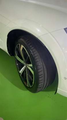 VOLVO-XC60-2023