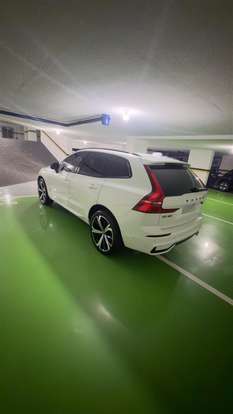 VOLVO-XC60-2023