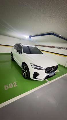 VOLVO-XC60-2023