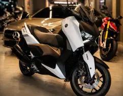YAMAHA XMAX 250 CONNECTED ABS YAMAHA XMAX 250 CONNECTED ABS