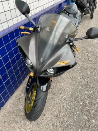 YAMAHA YZF R1 YAMAHA YZF R1