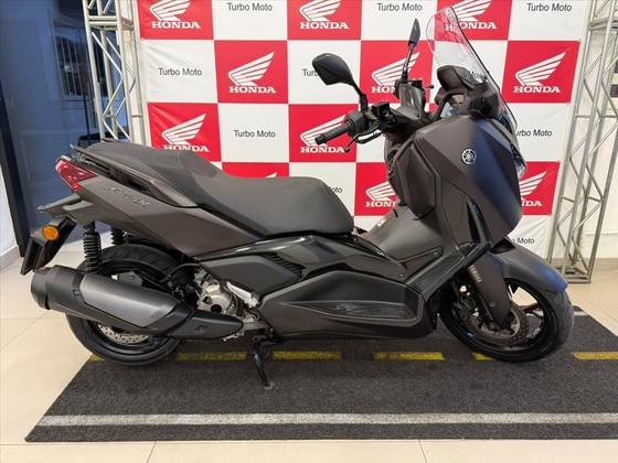 YAMAHA XMAX 300 CONNECTED ABS 