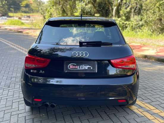 AUDI-A1-1.2 16V GASOLINA 2P S-TRONIC AUDI-A1-2011